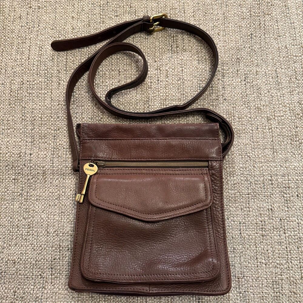 Vintage Fossil 1954 Brown Pebbled Leather Crossbody Bag Adjustable Sling Purse - Picture 1 of 10